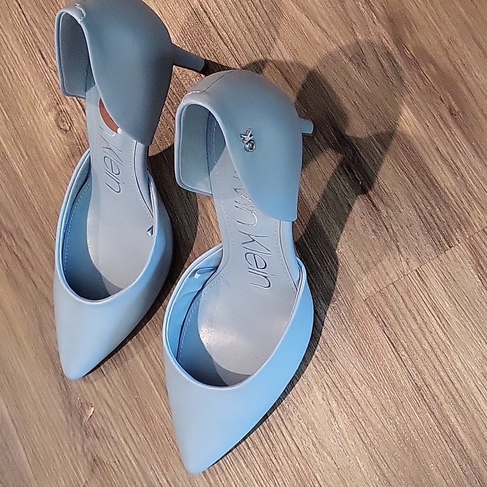 New without box and tags Calvin Klein ladies Gloria D Orsay blue pump